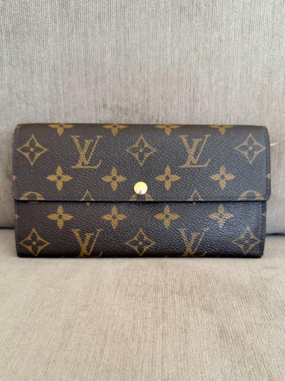 Louis Vuitton Monogram Sarah Long Wallet